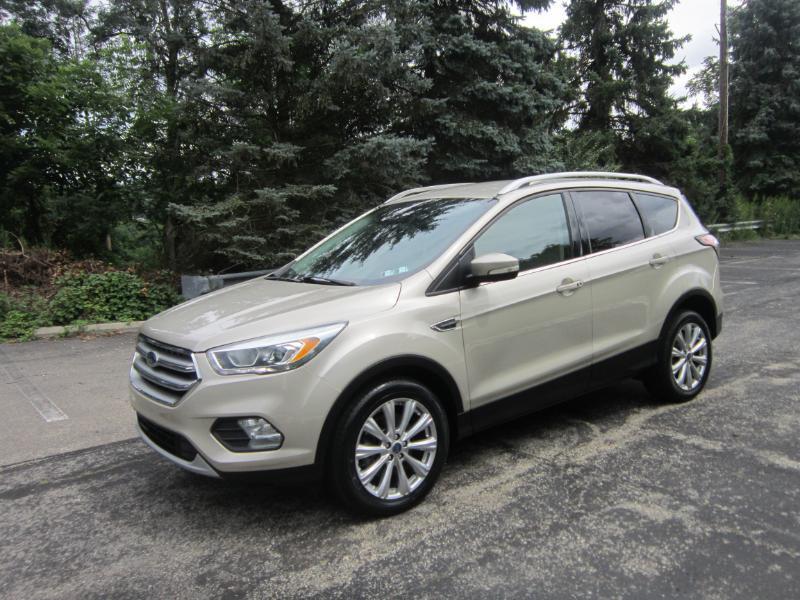 Ford Escape Titanium 4WD 2017