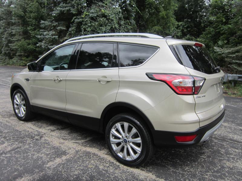 Ford Escape Titanium 4WD 2017