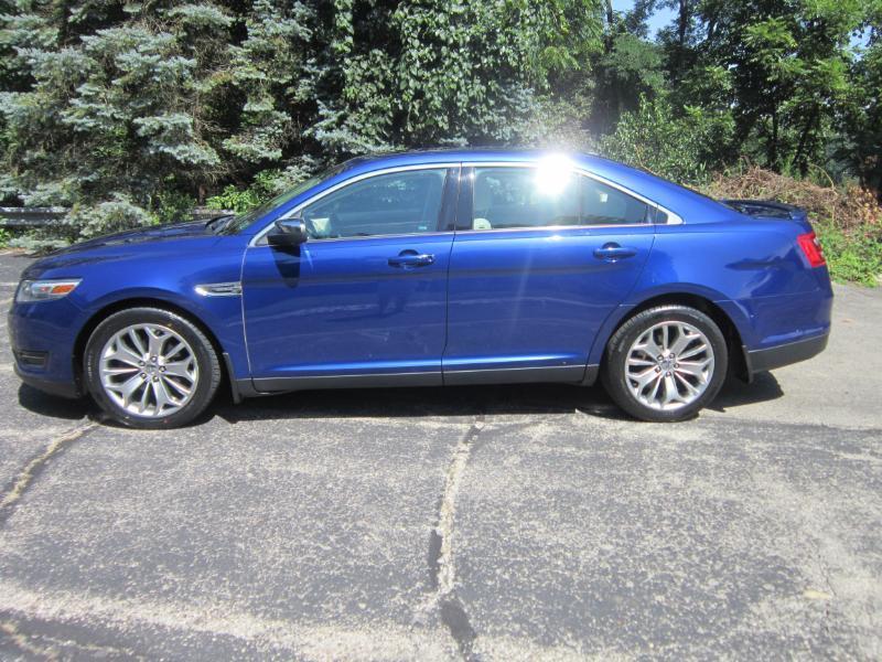 Ford Taurus Limited AWD 2013