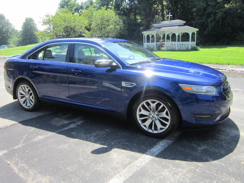 Ford Taurus Limited AWD 2013