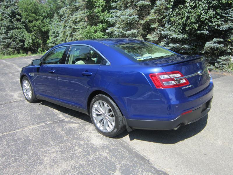 Ford Taurus Limited AWD 2013