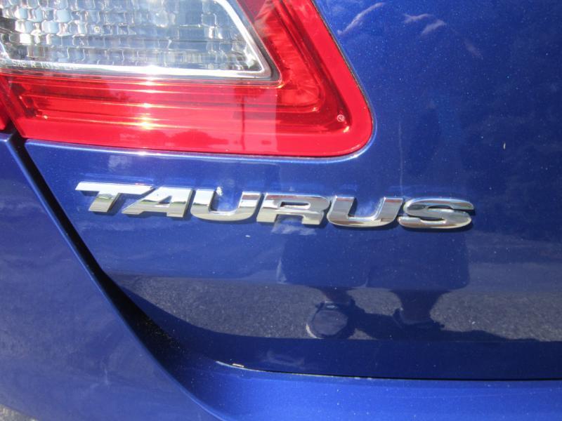 Ford Taurus Limited AWD 2013