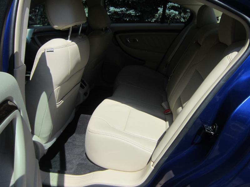 Ford Taurus Limited AWD 2013