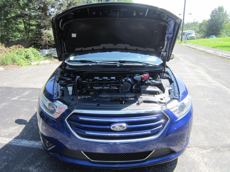 Ford Taurus Limited AWD 2013