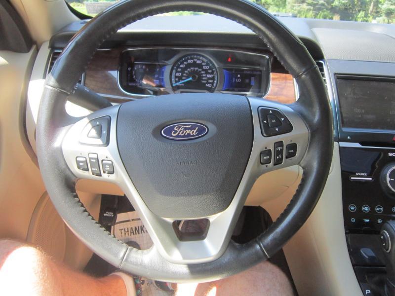 Ford Taurus Limited AWD 2013