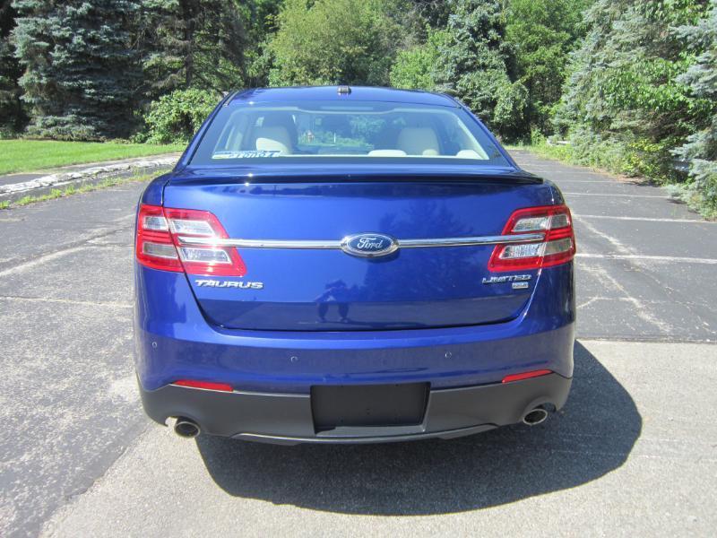 Ford Taurus Limited AWD 2013