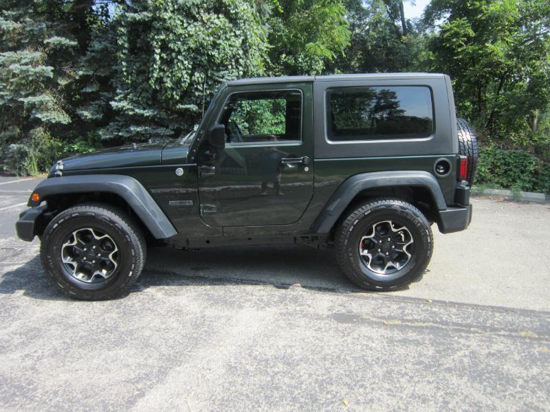 Jeep Wrangler Sport 4WD 2011