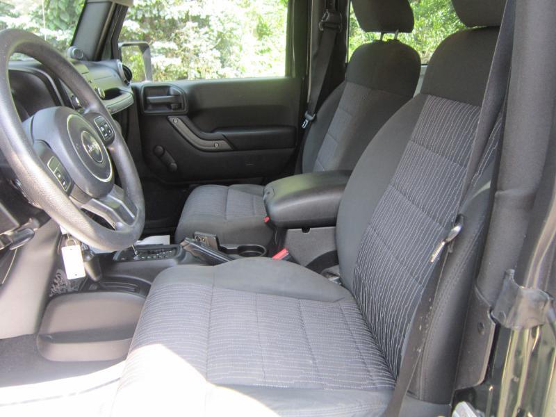 Jeep Wrangler Sport 4WD 2011