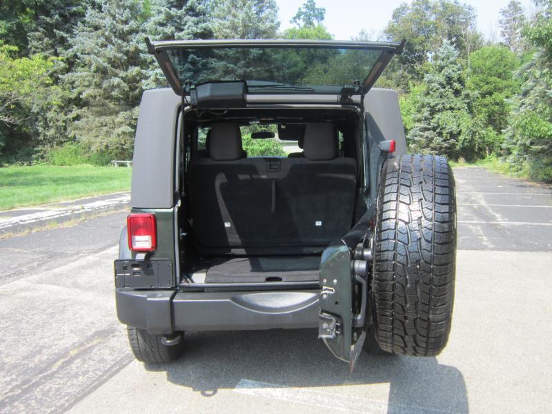 Jeep Wrangler Sport 4WD 2011