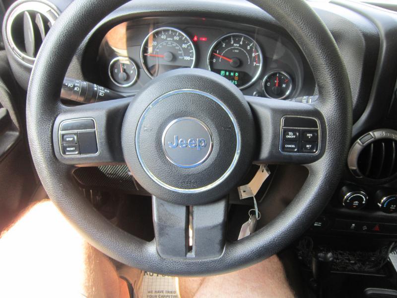 Jeep Wrangler Sport 4WD 2011