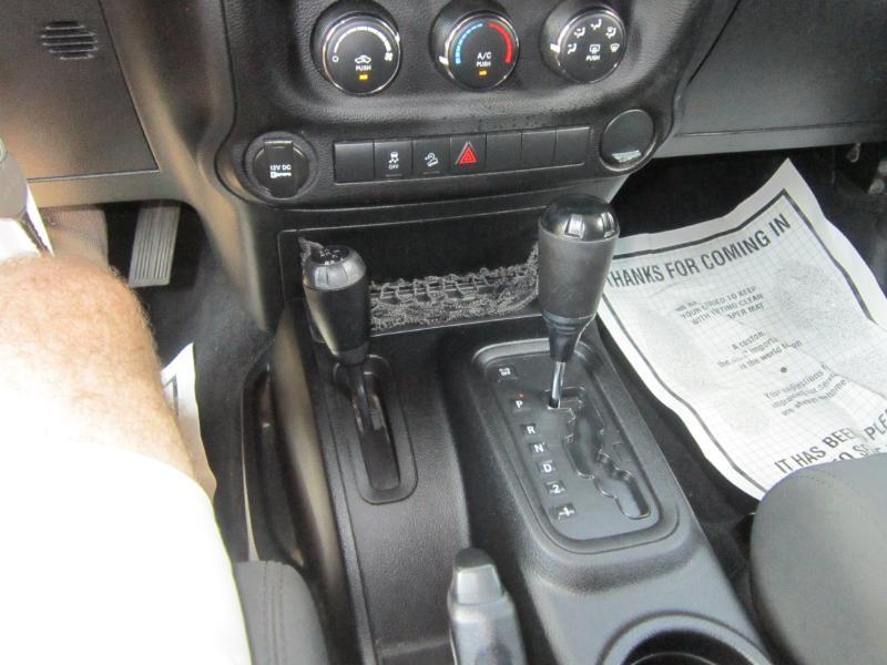 Jeep Wrangler Sport 4WD 2011