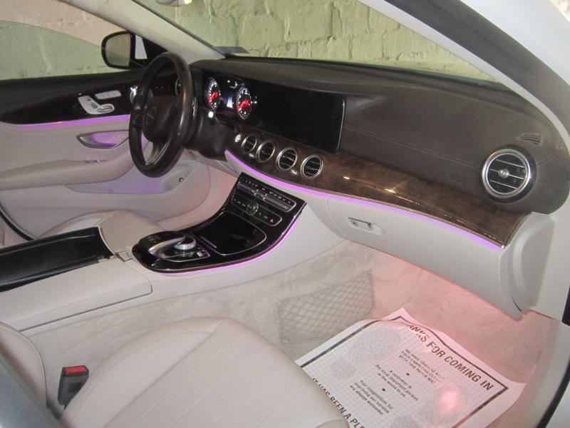 Mercedes-Benz E-Class photo 11