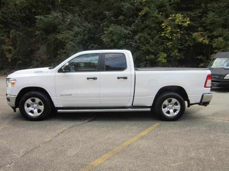 RAM 1500 Big Horn Quad Cab 4WD 2024