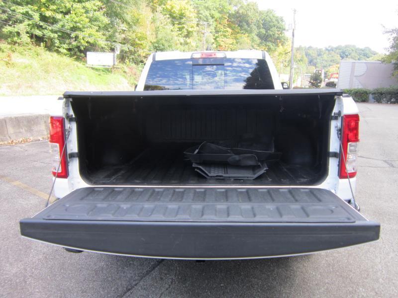 RAM 1500 Big Horn Quad Cab 4WD 2024