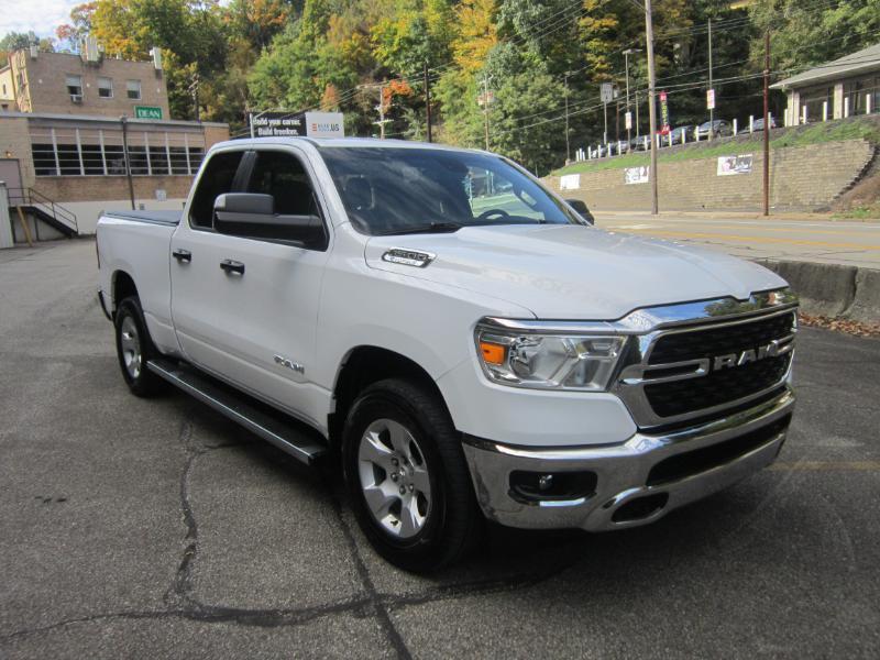 RAM 1500 Big Horn Quad Cab 4WD 2024