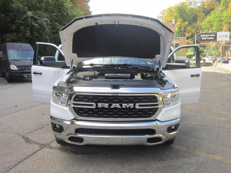 RAM 1500 Big Horn Quad Cab 4WD 2024