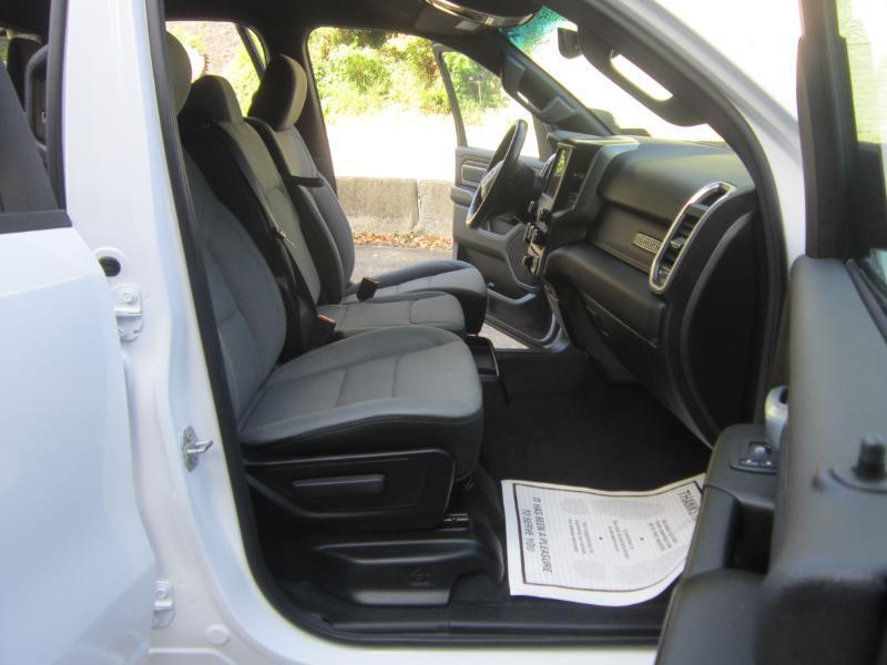 RAM 1500 Big Horn Quad Cab 4WD 2024