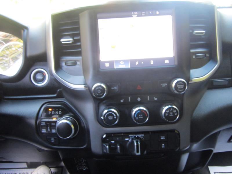 RAM 1500 Big Horn Quad Cab 4WD 2024