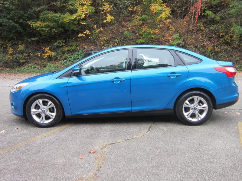 Ford Focus SE Sedan 2013