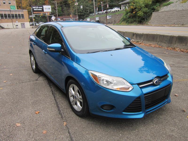 Ford Focus SE Sedan 2013