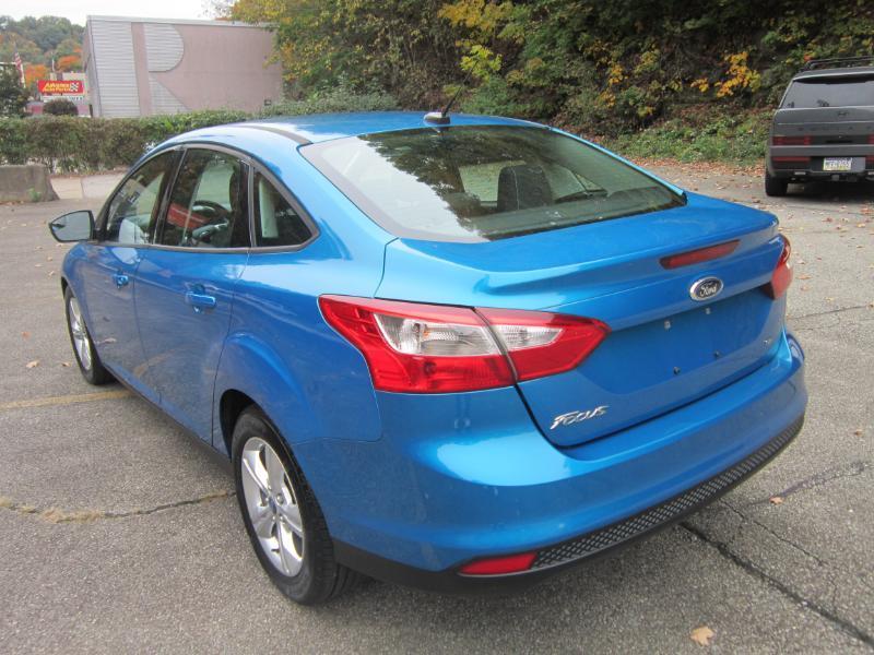 Ford Focus SE Sedan 2013