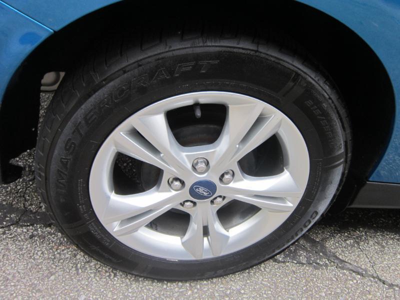 Ford Focus SE Sedan 2013