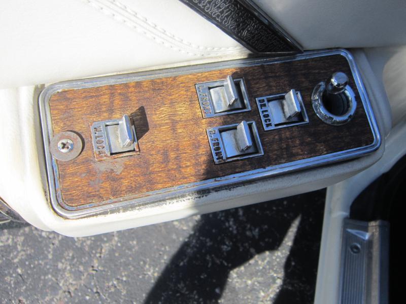 Chrysler New Yorker  1974