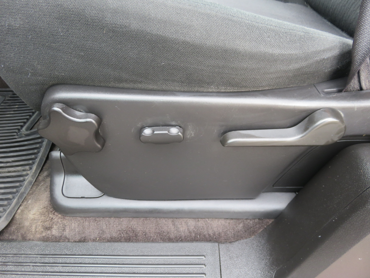 Chevrolet Silverado 1500 4WD Ext Cab 143.5" LT 2013 Chevrolet Silverado 1500 4WD Ext Cab 143.5" LT 2013
