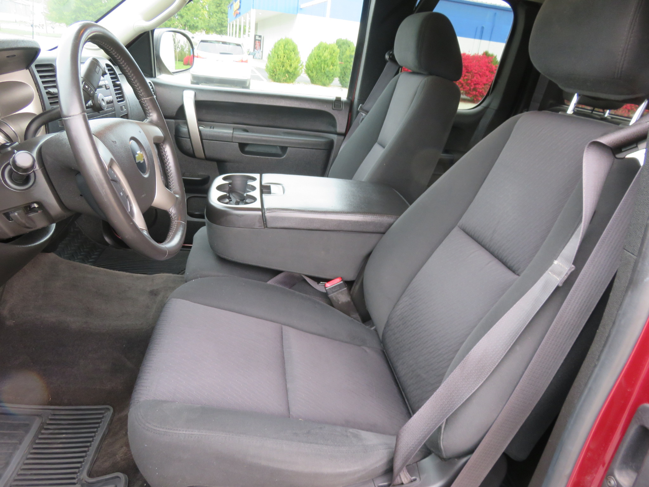 Chevrolet Silverado 1500 4WD Ext Cab 143.5" LT 2013 Chevrolet Silverado 1500 4WD Ext Cab 143.5" LT 2013