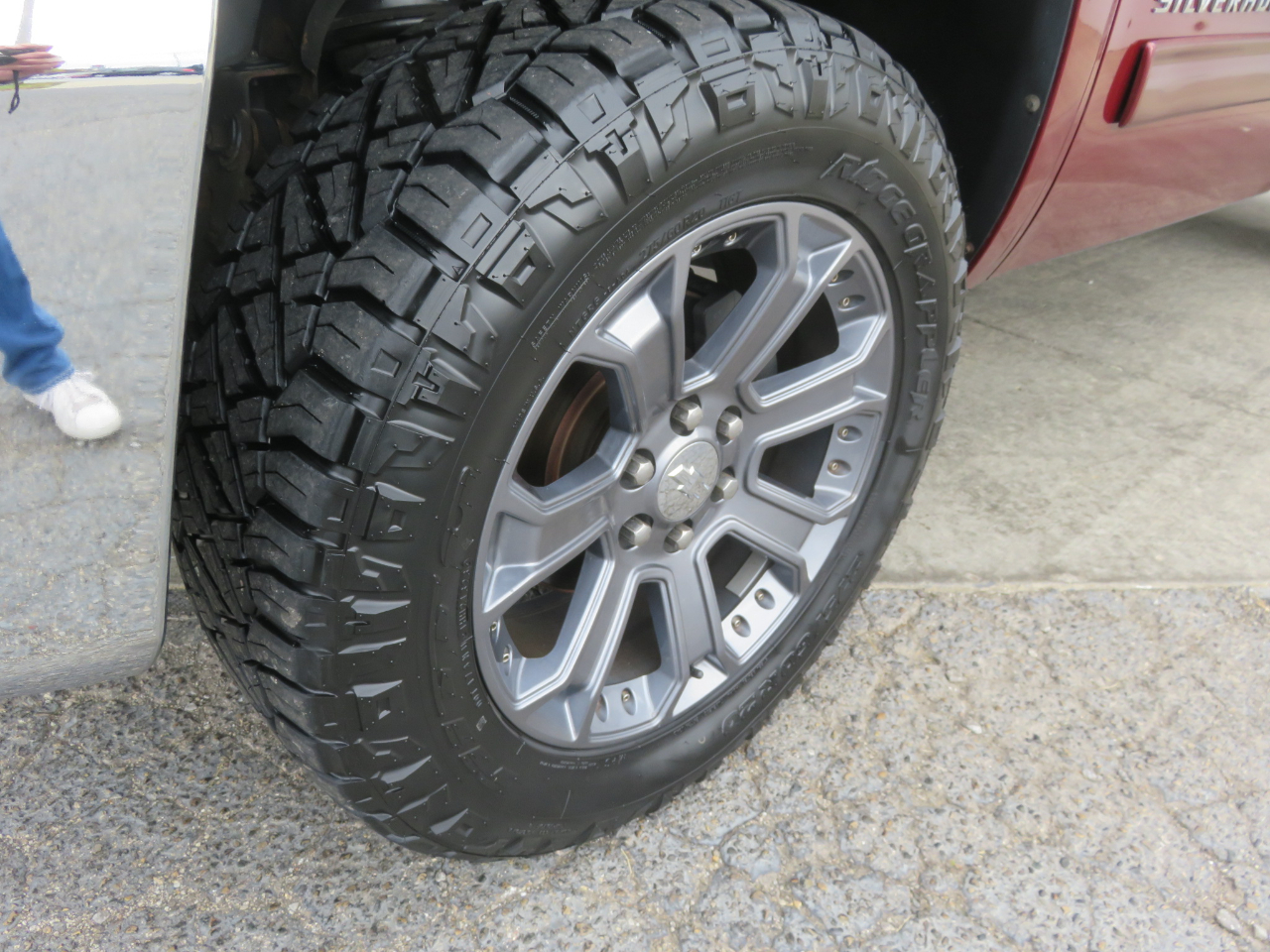 Chevrolet Silverado 1500 4WD Ext Cab 143.5" LT 2013 Chevrolet Silverado 1500 4WD Ext Cab 143.5" LT 2013