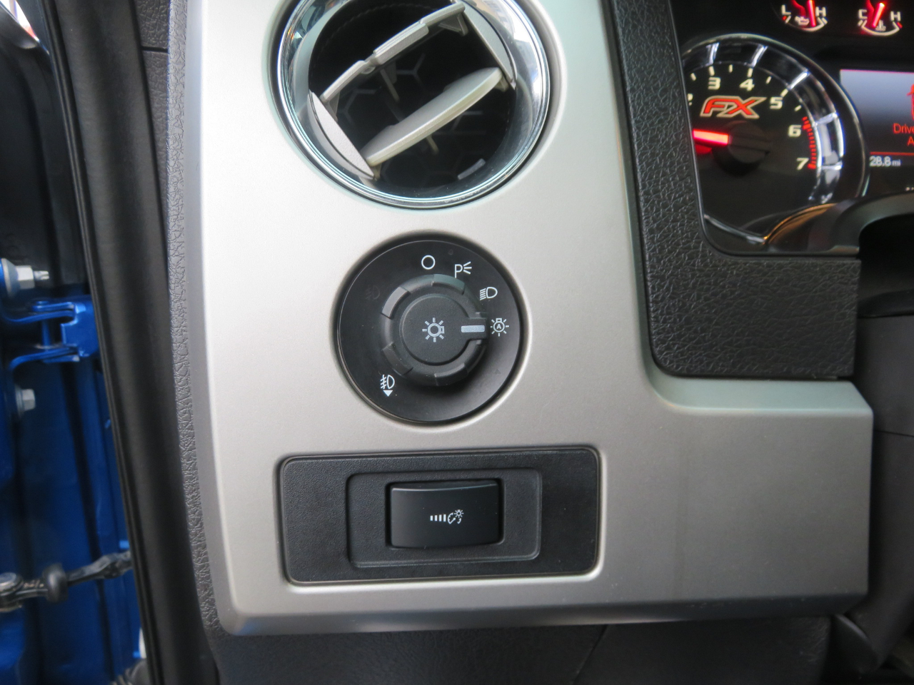 Ford F-150 4WD SuperCrew 145" FX4 2013