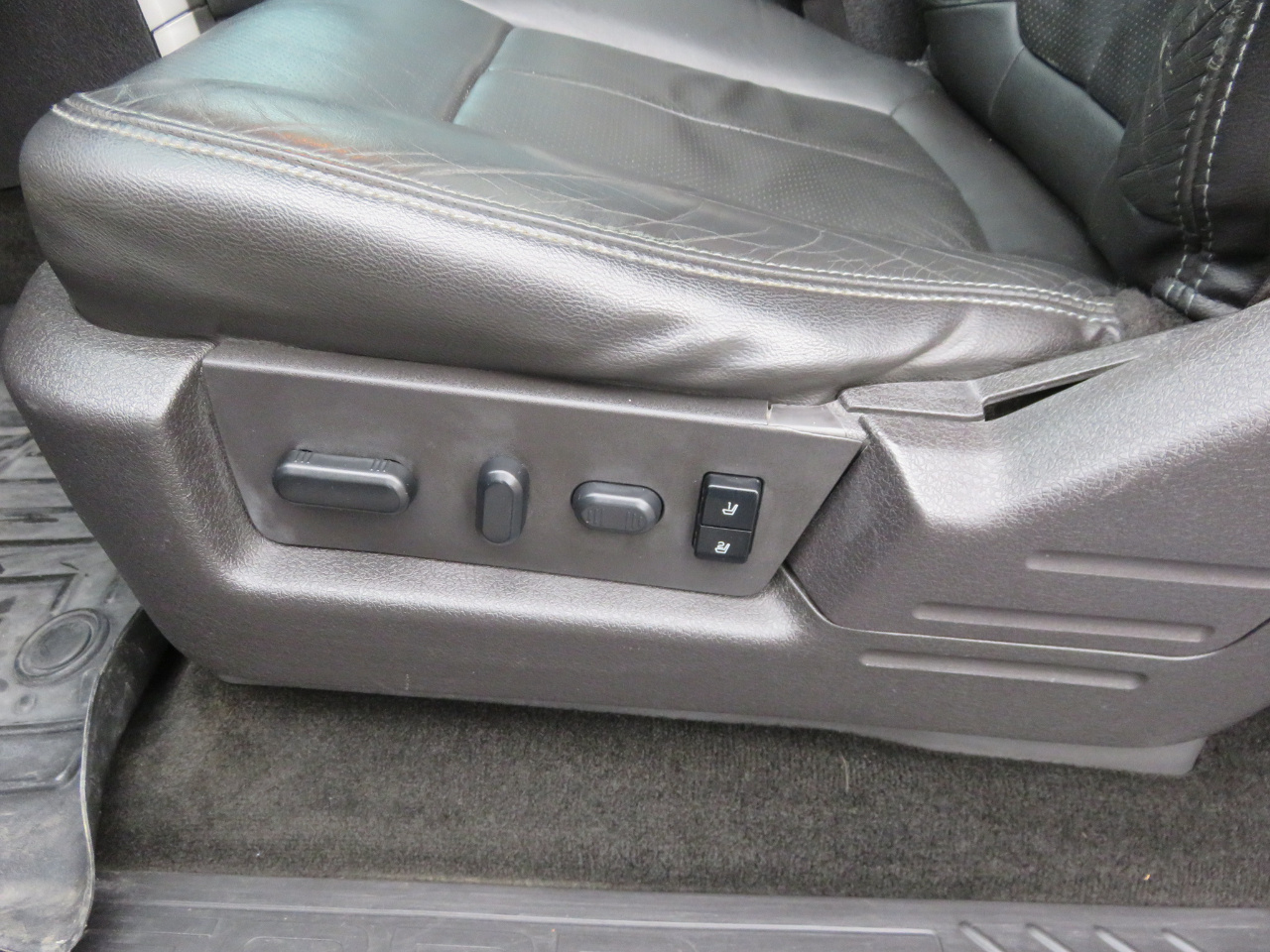 Ford F-150 4WD SuperCrew 145" FX4 2013