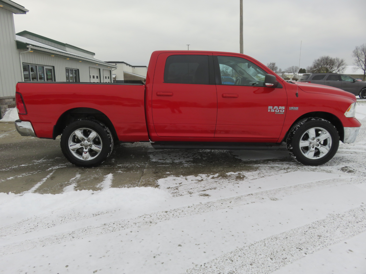 RAM 1500 Classic Big Horn 4x4 Crew Cab 6'4" Box 2019