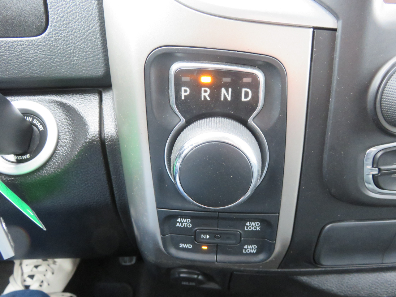 RAM 1500 Classic Big Horn 4x4 Crew Cab 6'4" Box 2019