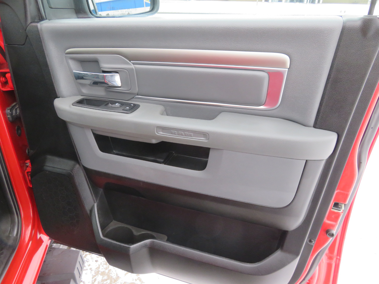 RAM 1500 Classic Big Horn 4x4 Crew Cab 6'4" Box 2019