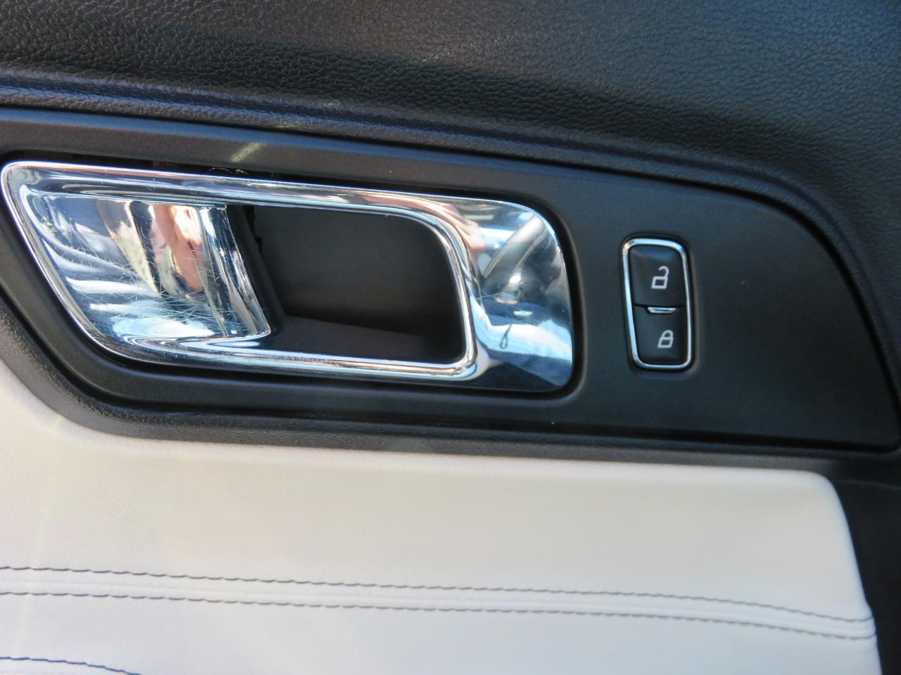 Ford Mustang EcoBoost Fastback 2017