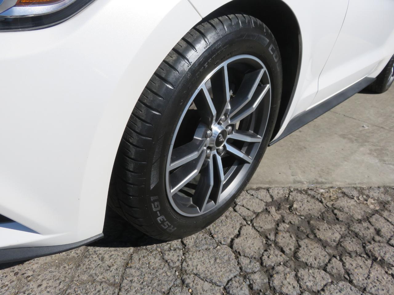 Ford Mustang EcoBoost Fastback 2017