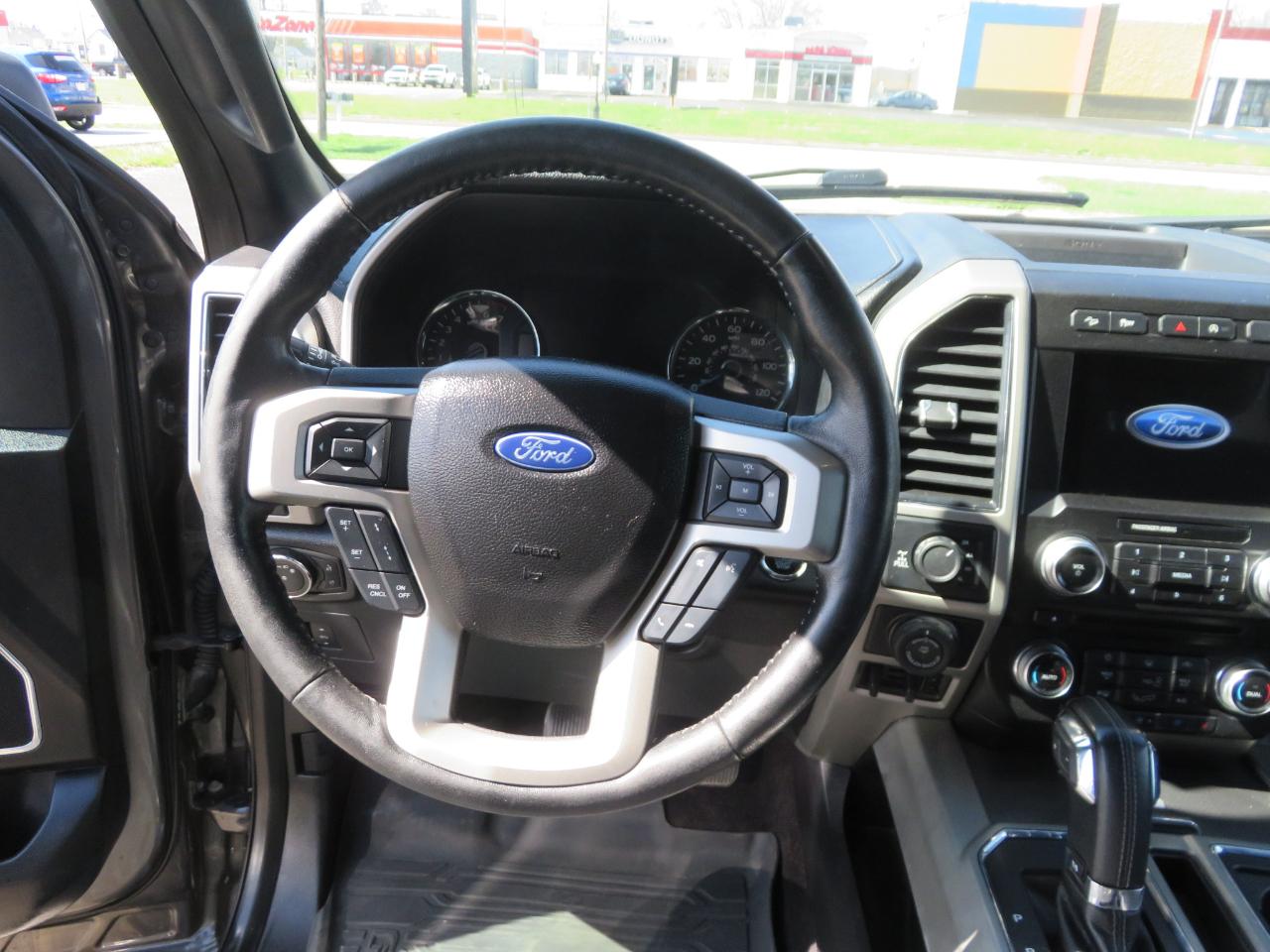 Ford F-150 Lariat 4WD SuperCrew 6.5' Box 2017