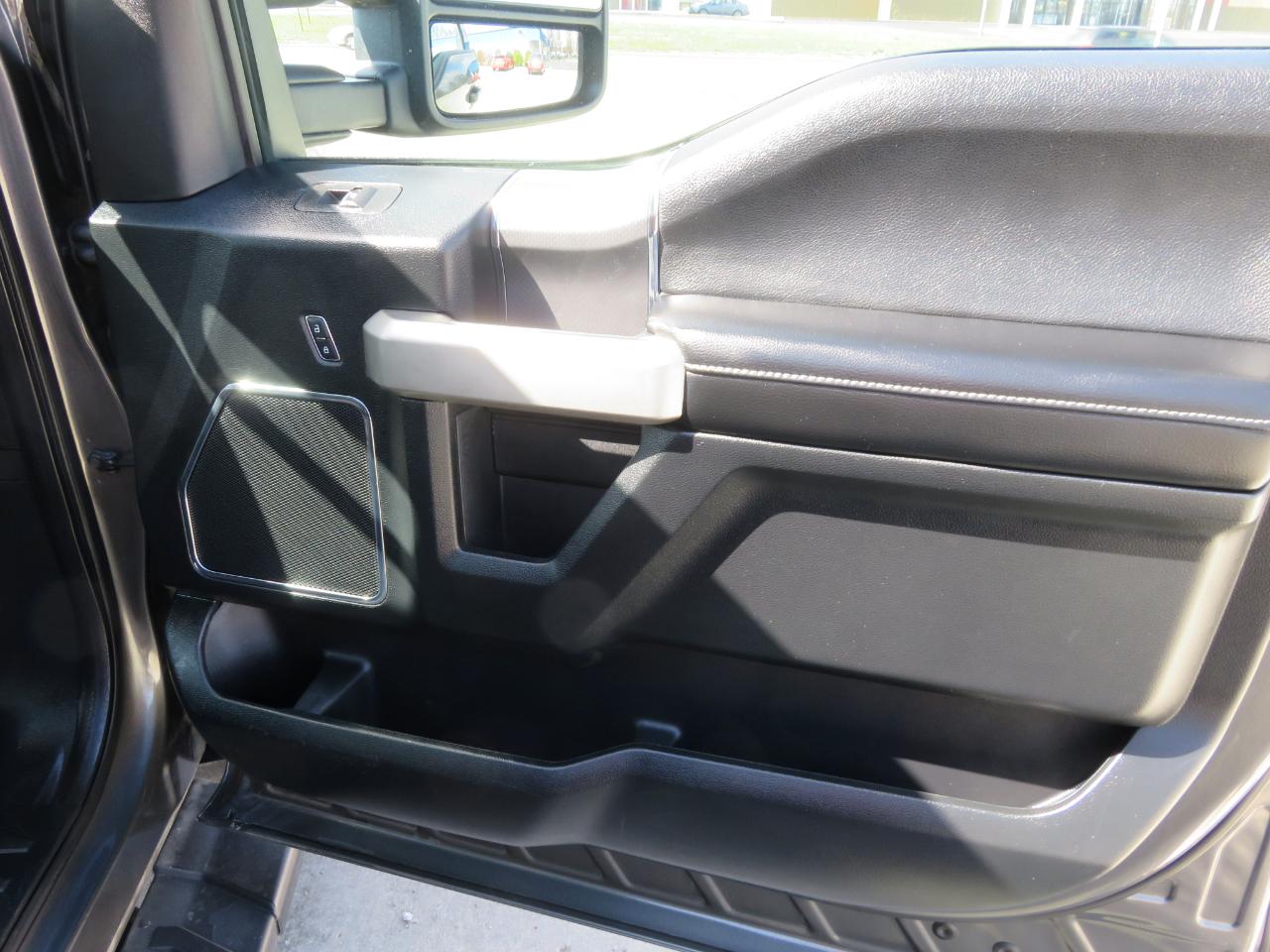 Ford F-150 Lariat 4WD SuperCrew 6.5' Box 2017