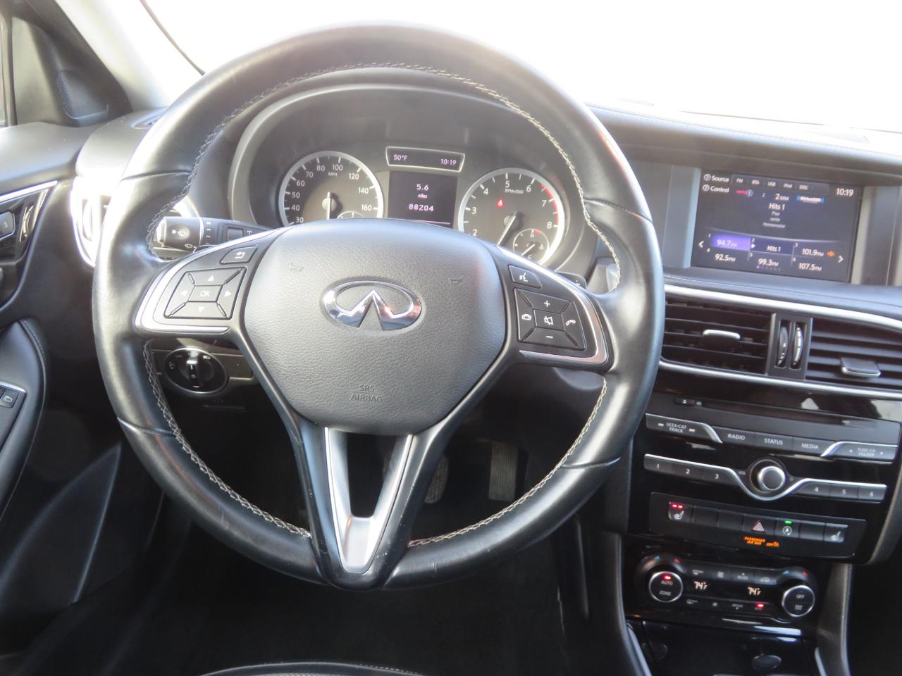 Infiniti QX30 Luxury AWD 2018