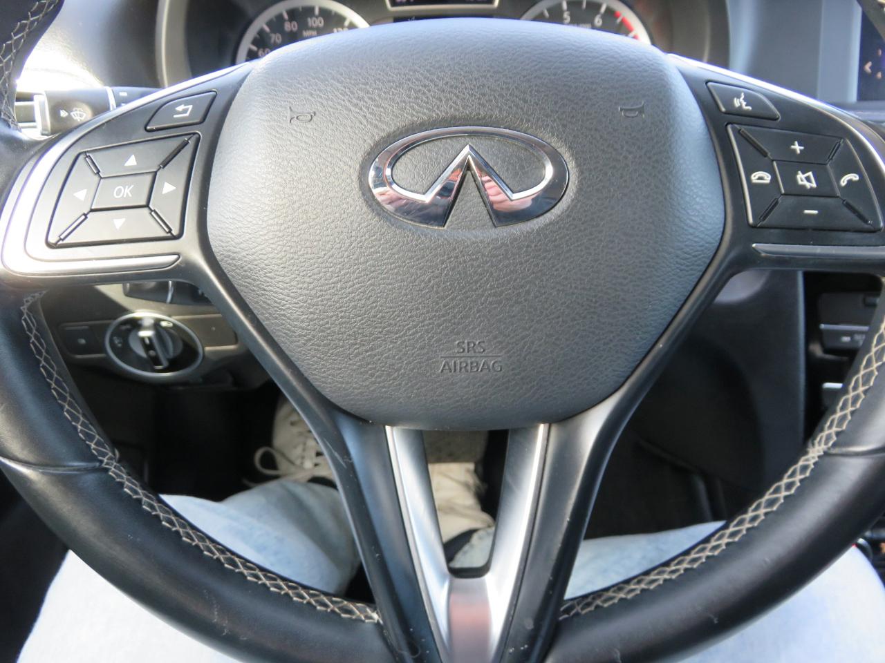 Infiniti QX30 Luxury AWD 2018