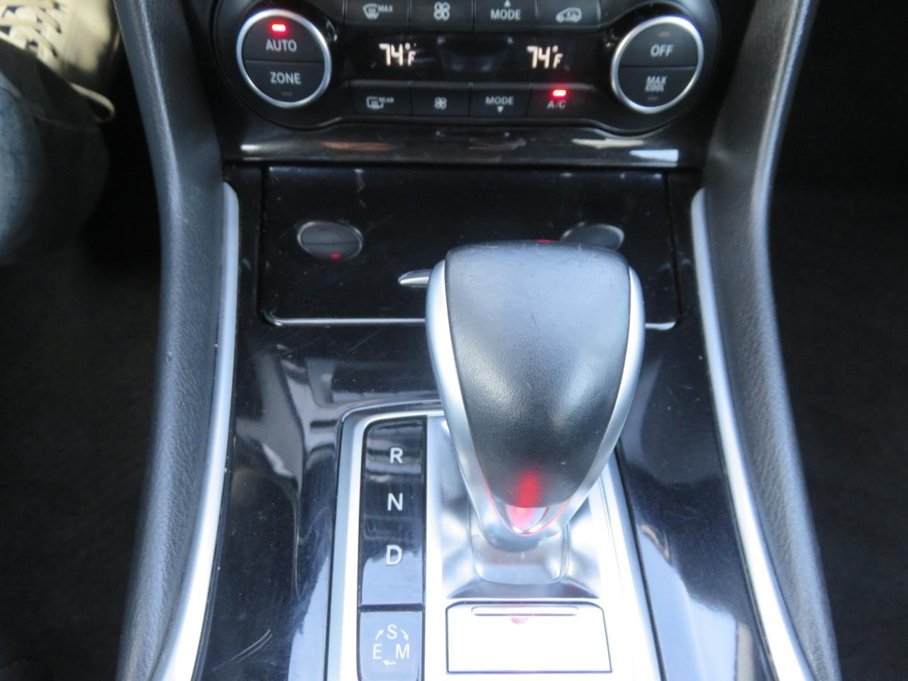 Infiniti QX30 Luxury AWD 2018