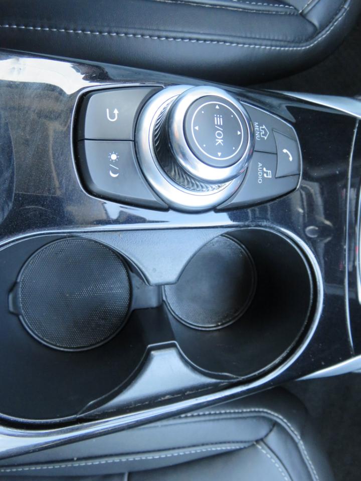 Infiniti QX30 Luxury AWD 2018