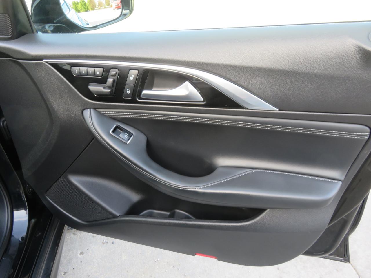 Infiniti QX30 Luxury AWD 2018