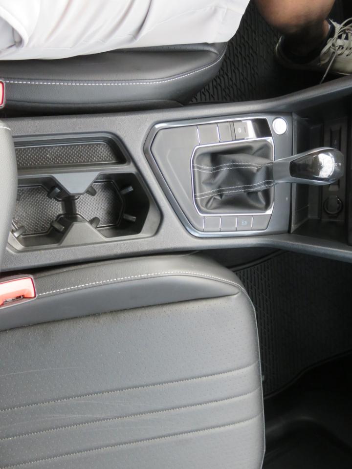 Volkswagen Tiguan 2.0T SE FWD 2022