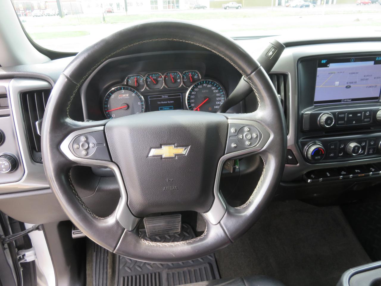 Chevrolet Silverado 1500 4WD Double Cab 143.5" LT w/2LT 2017