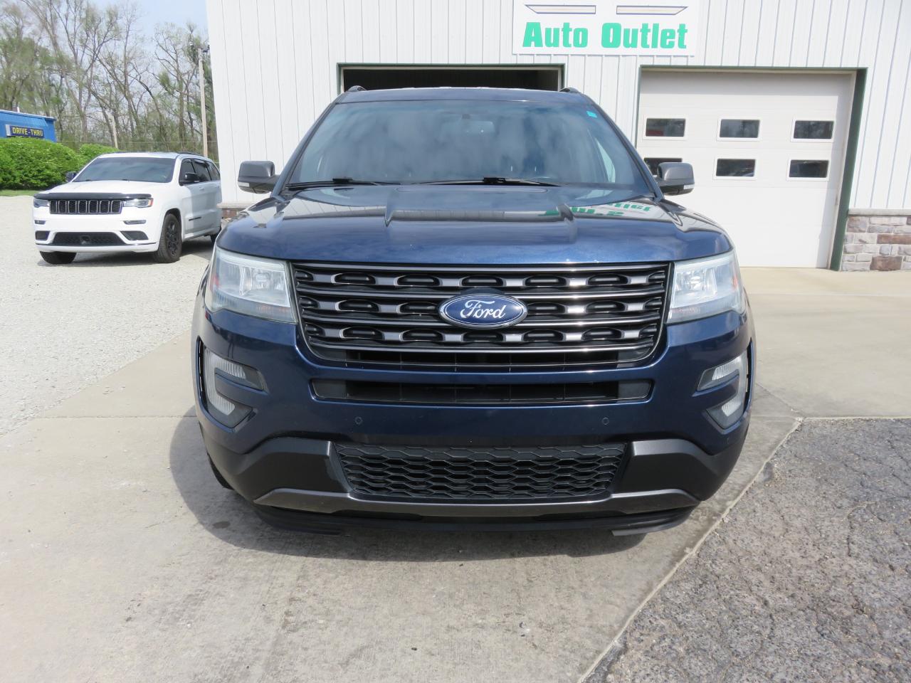 Ford Explorer XLT FWD 2017