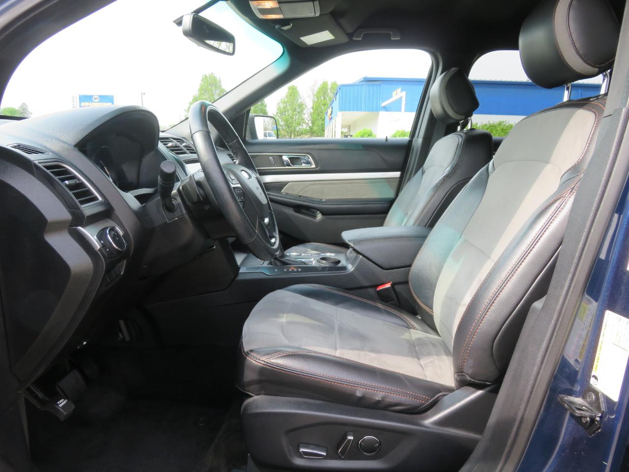 Ford Explorer XLT FWD 2017