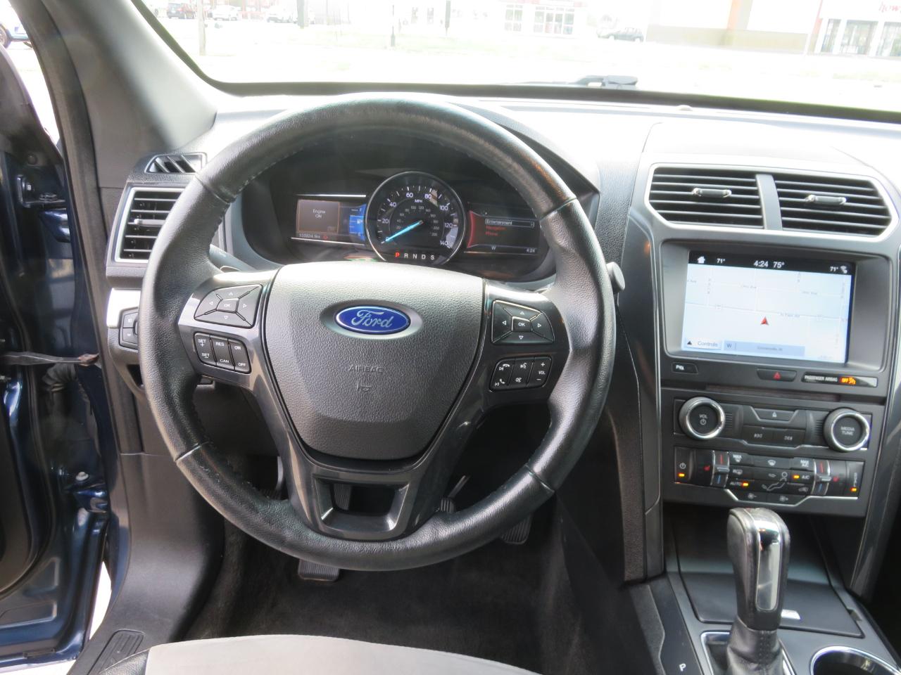 Ford Explorer XLT FWD 2017