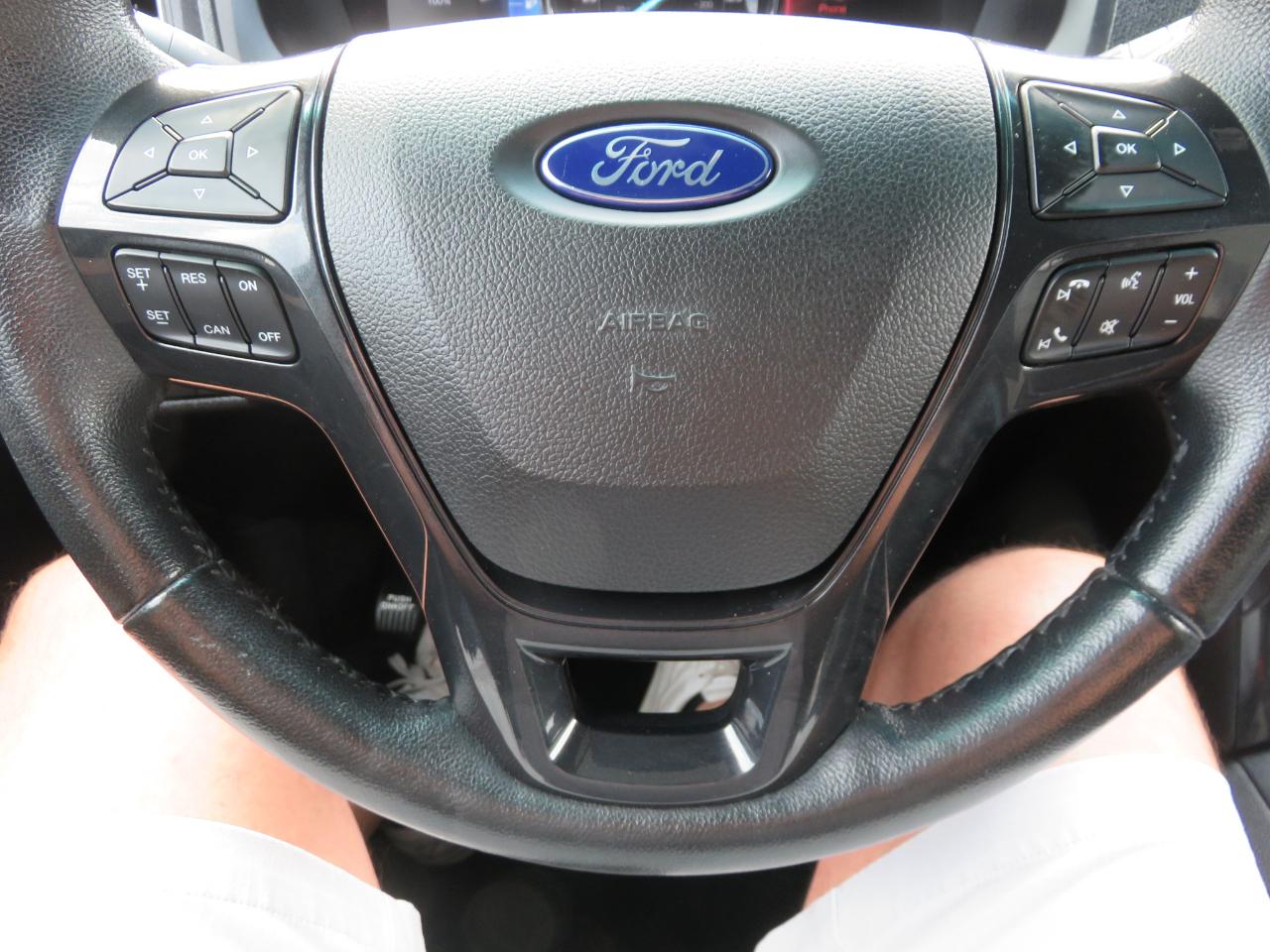 Ford Explorer XLT FWD 2017